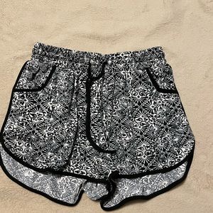 Black and white flow shorts